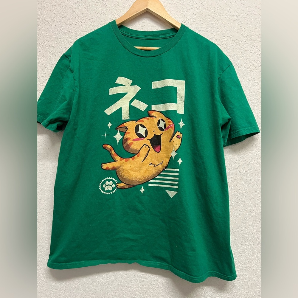 *Japanese Cat Neko T-Shirt Men’s Unisex Cut Kelly Green XXL